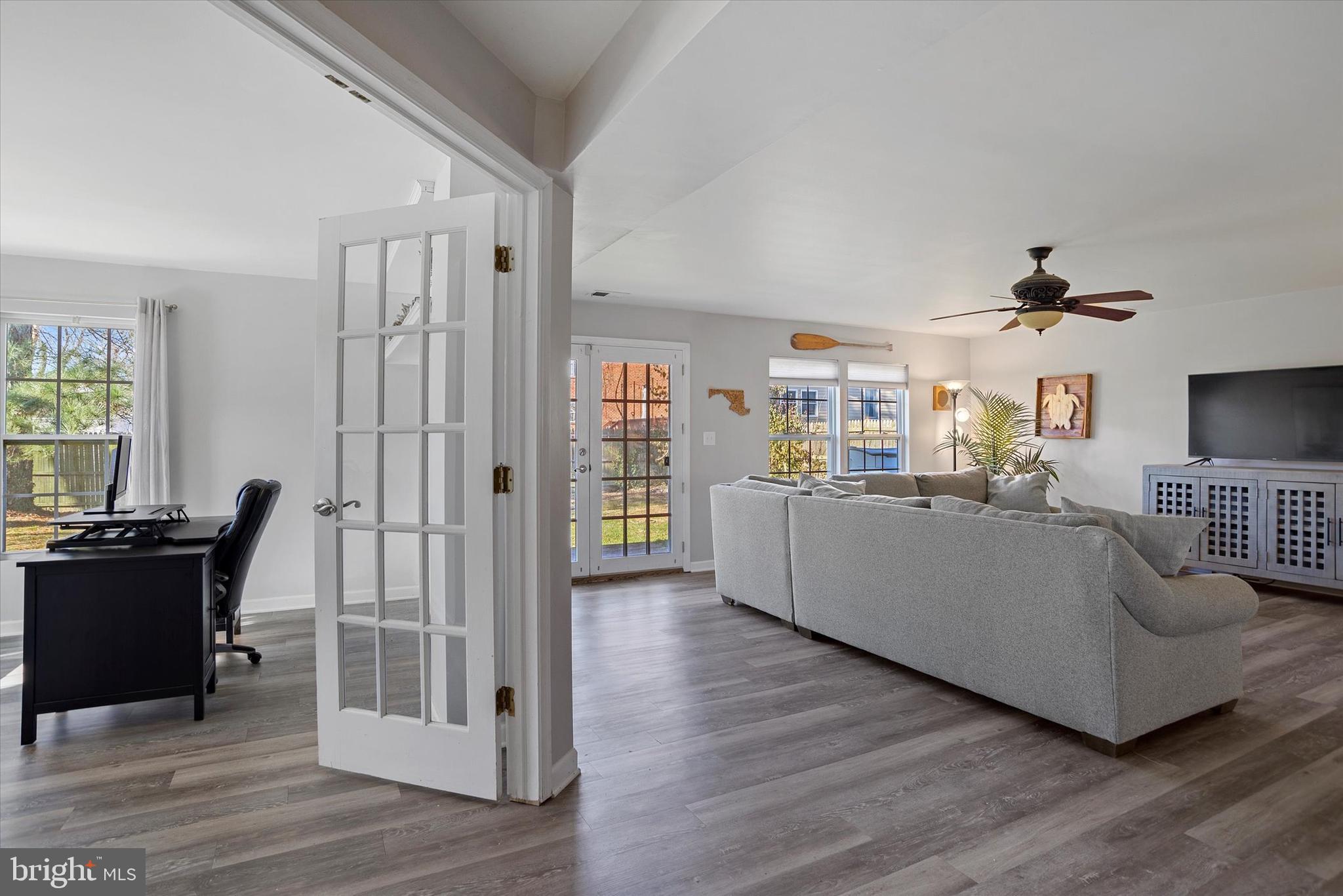 13230 Susquehanna Road Middle River, MD 21220 - Photo 5 of 37