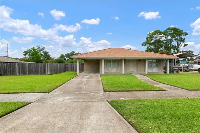 $219,900 | 8829 Livingston Avenue, Chalmette, LA 70043