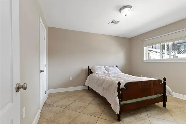 $219,900 | 8829 Livingston Avenue, Chalmette, LA 70043