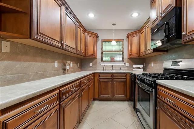 $219,900 | 8829 Livingston Avenue, Chalmette, LA 70043