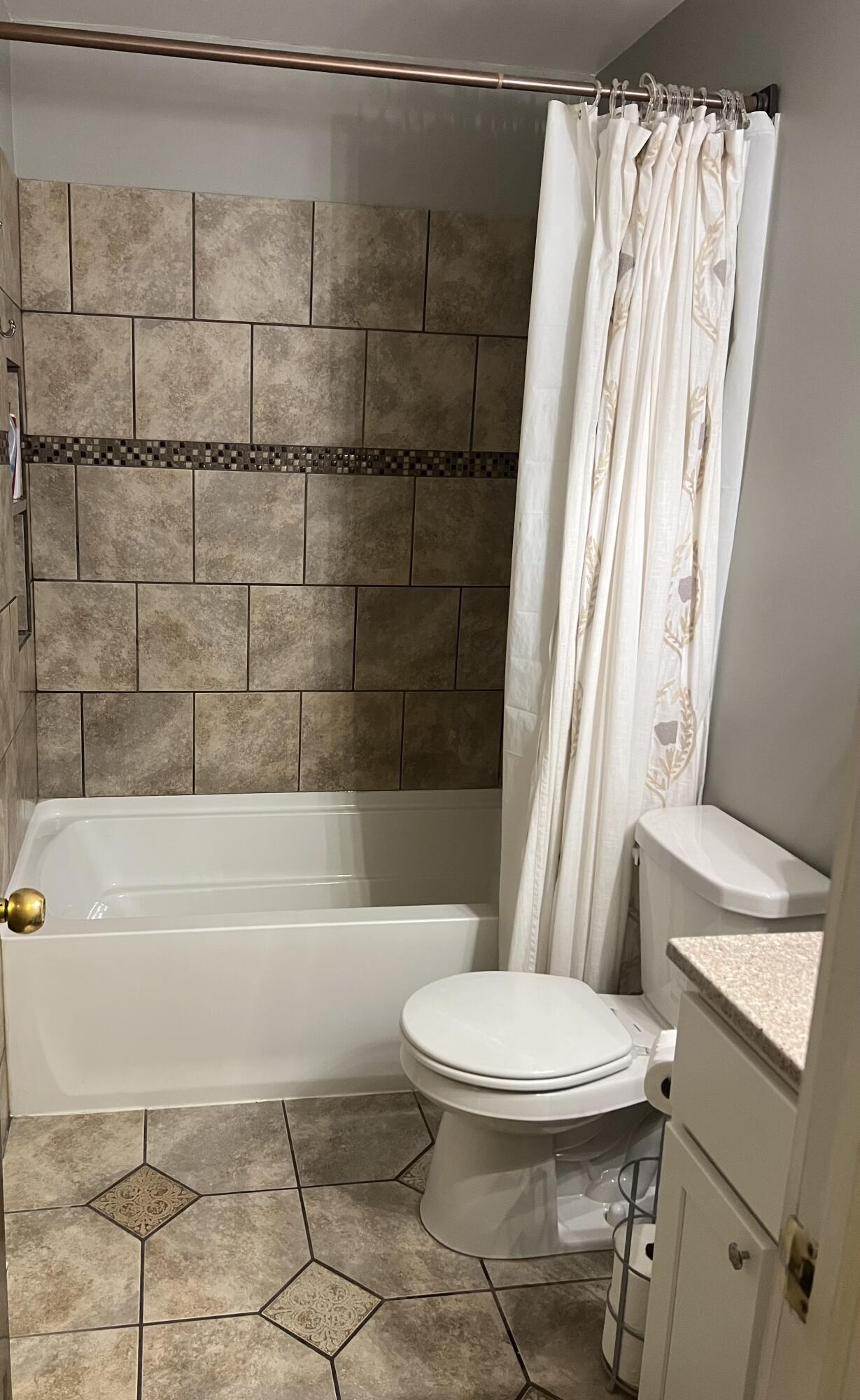 309 South Buys Road Muskegon, MI 49445 - Photo 8 of 13 FullSizeRender