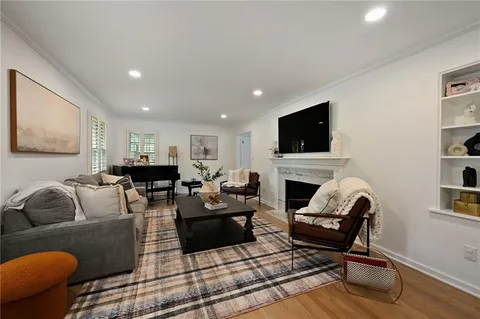 $599,000 | 4819 West 65th Street, Prairie Village, KS 66208