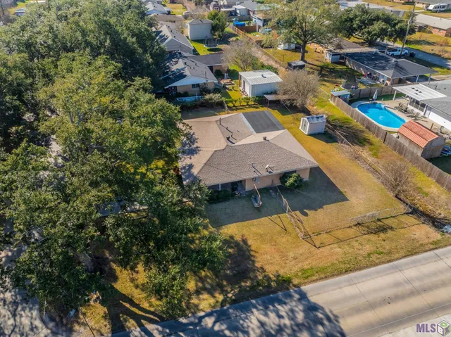 $185,000 | 611 Broadmoor Avenue, Houma, LA 70364