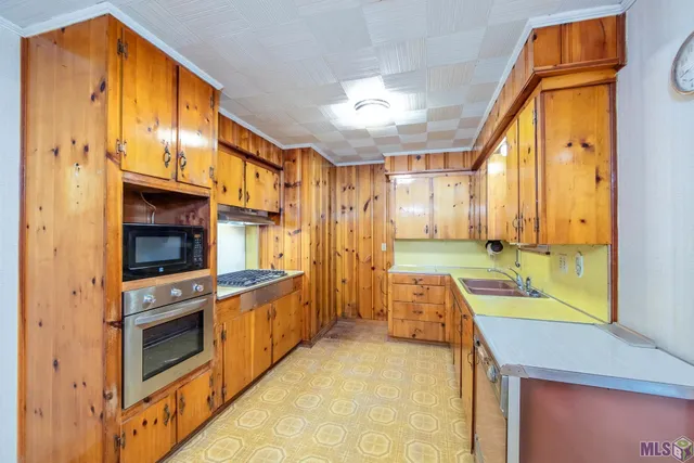 $185,000 | 611 Broadmoor Avenue, Houma, LA 70364