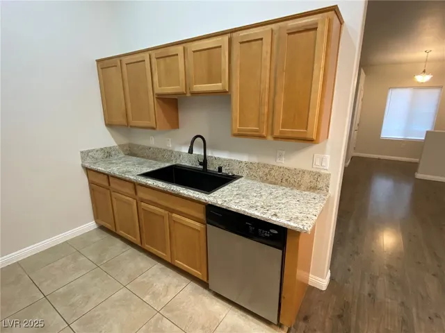 $1,595 | 8805 Jeffreys Street, Unit 2015, Las Vegas, NV 89123