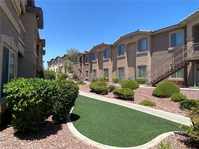 $1,595 | 8805 Jeffreys Street, Unit 2015, Las Vegas, NV 89123