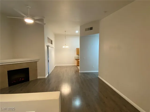 $1,595 | 8805 Jeffreys Street, Unit 2015, Las Vegas, NV 89123