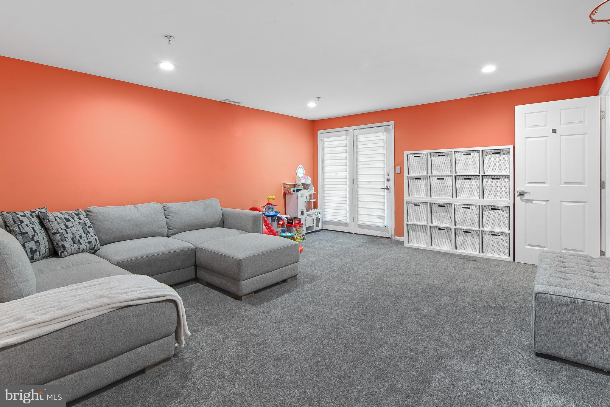 108 Lancefield Road Baltimore, MD 21209 - Photo 4 of 28 Gallery Image 4