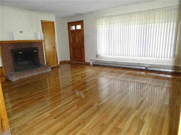 36 Francella Road Methuen, MA 01844 - Photo 4 of 8 Gallery Image 4