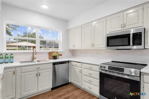 $459,900 | 615 West Royal Avenue, Temple, TX 76501