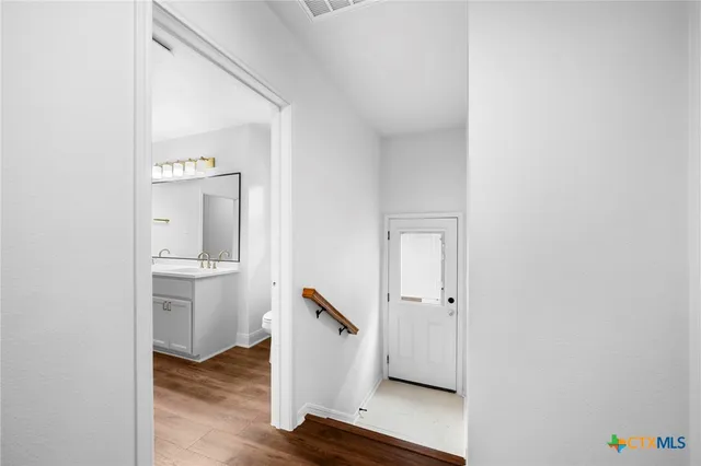 $469,900 | 615 West Royal Avenue, Temple, TX 76501