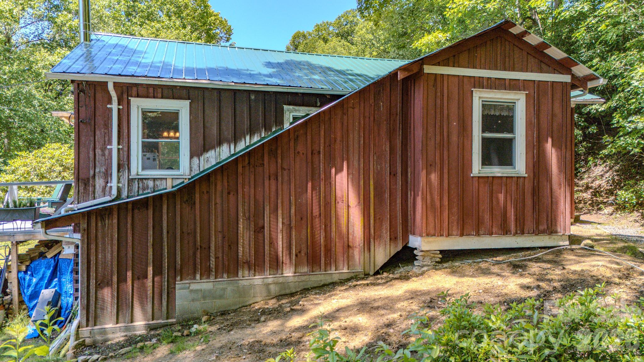 1712 Little Crk Road Hot Springs, NC 28743 - Photo 12 of 44