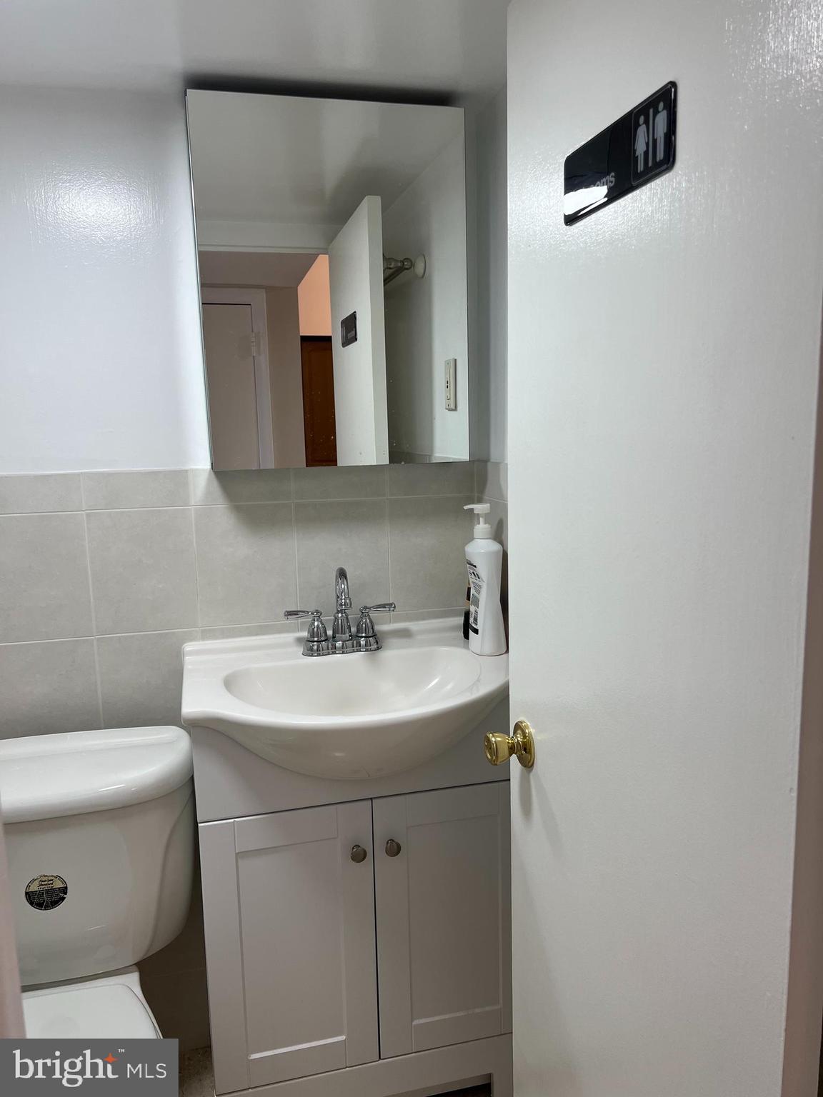 1025 Alpena Road Philadelphia, PA 19115 - Photo 24 of 59