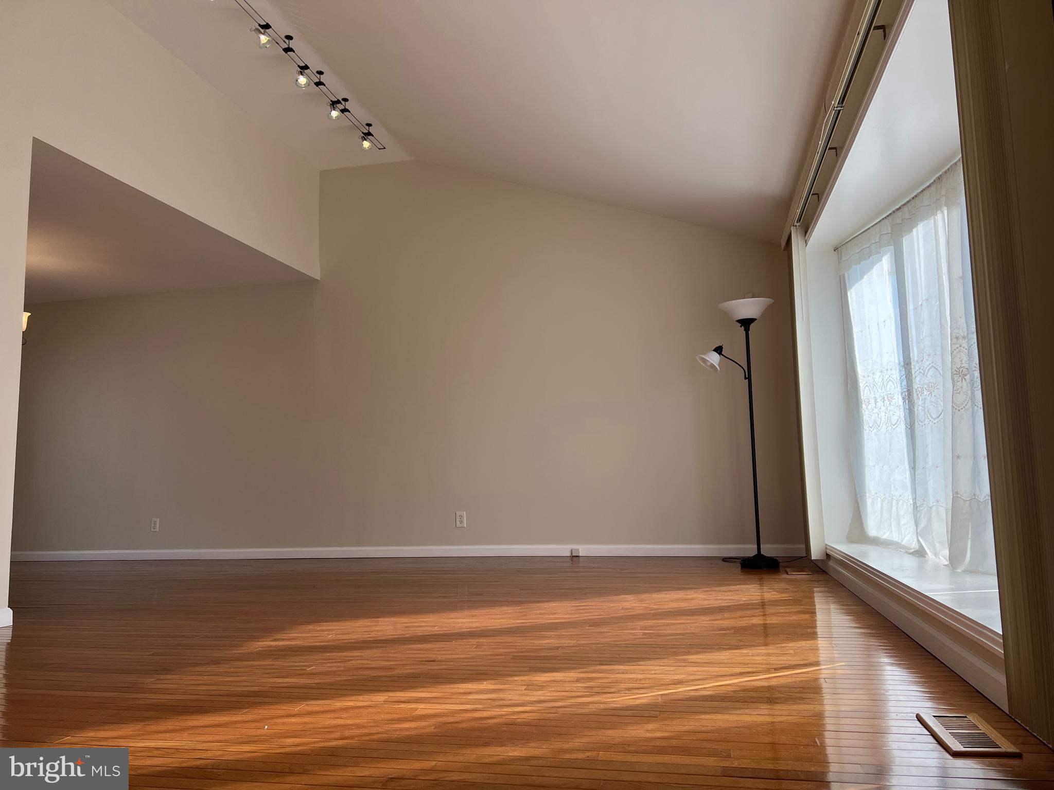 1025 Alpena Road Philadelphia, PA 19115 - Photo 54 of 59