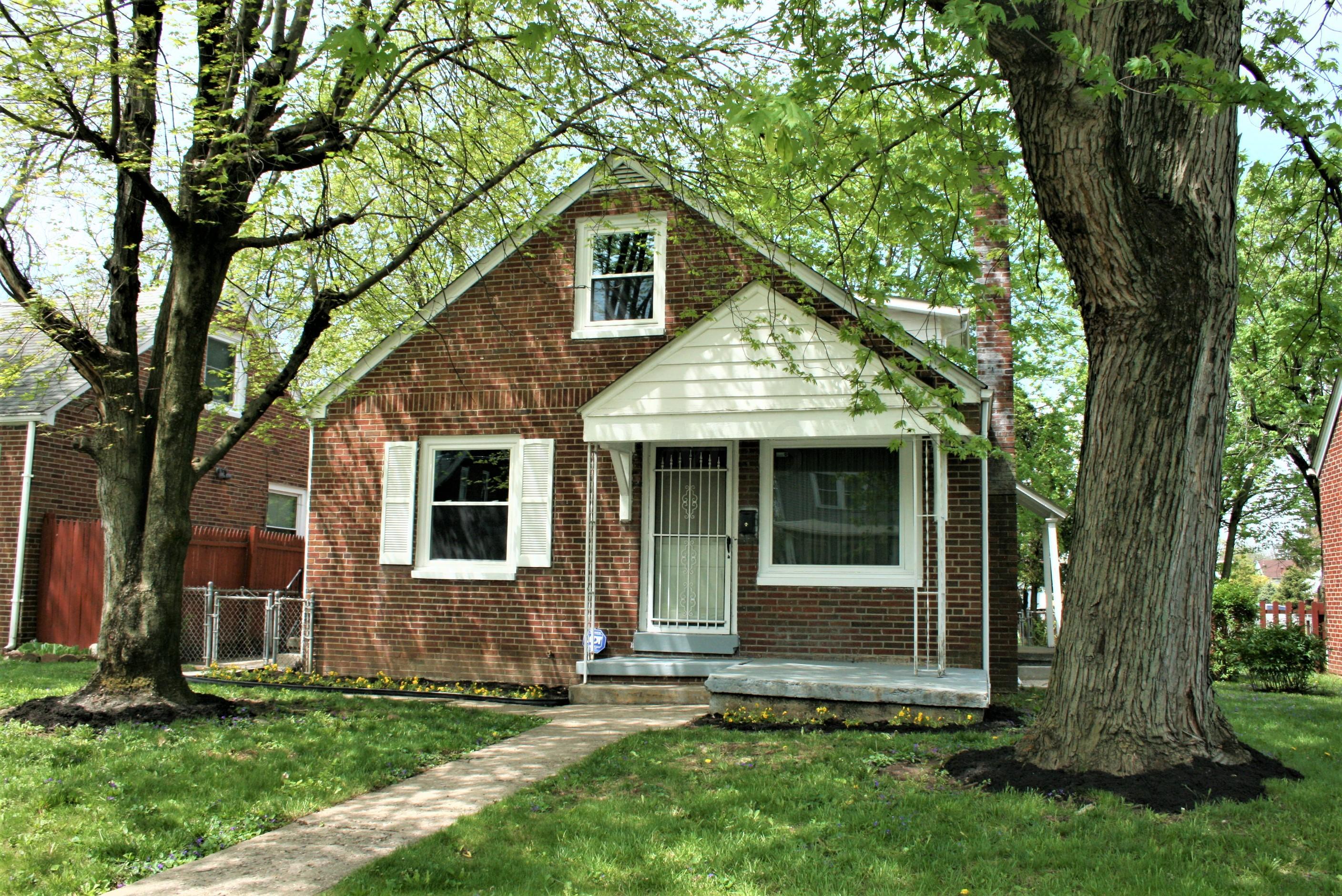 1161 Lockbourne Road Columbus, OH 43206 - Photo 1 of 32