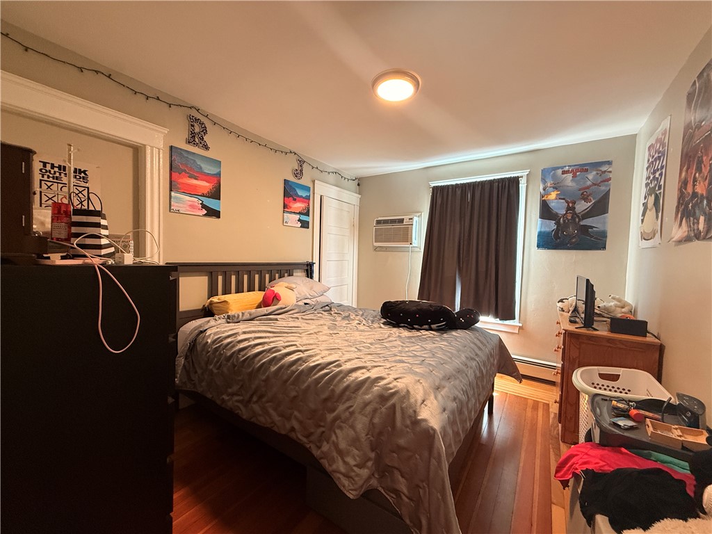 215 Rochambeau Avenue Providence, RI 02906 - Photo 8 of 42
