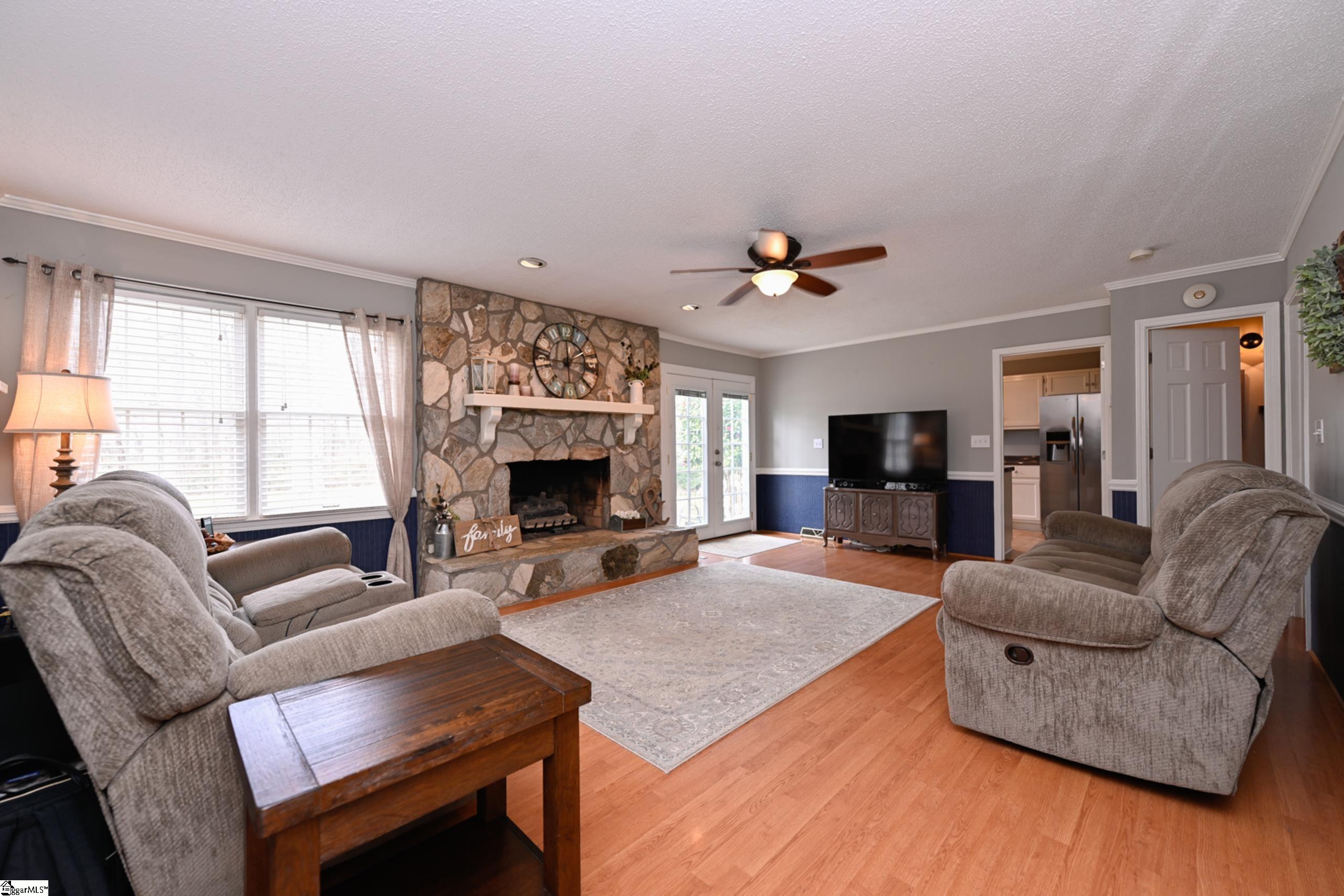 104 Wellington Road Easley, SC 29642 - Photo 4 of 33 Gallery Image 4