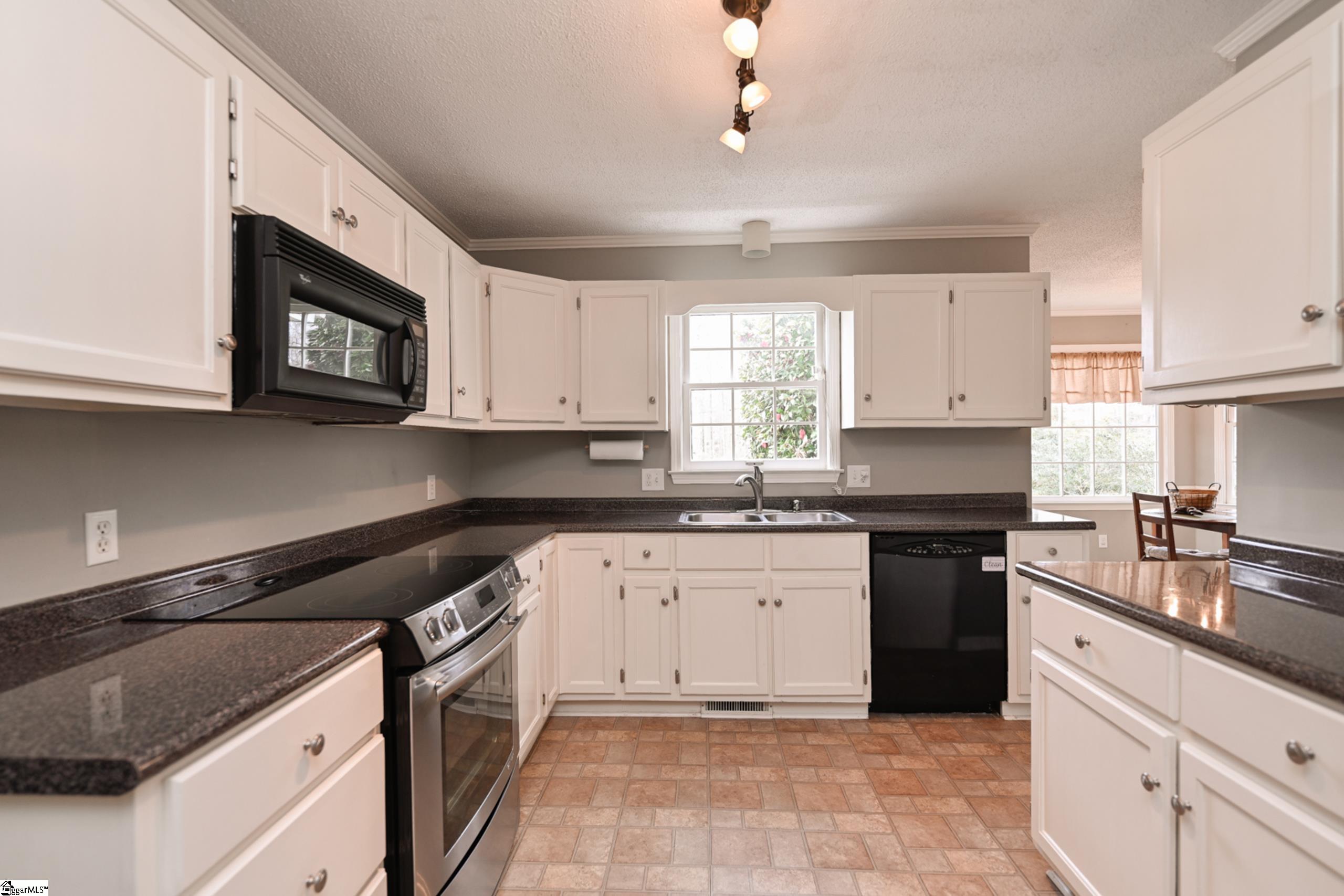 104 Wellington Road Easley, SC 29642 - Photo 9 of 33 Gallery Image 9