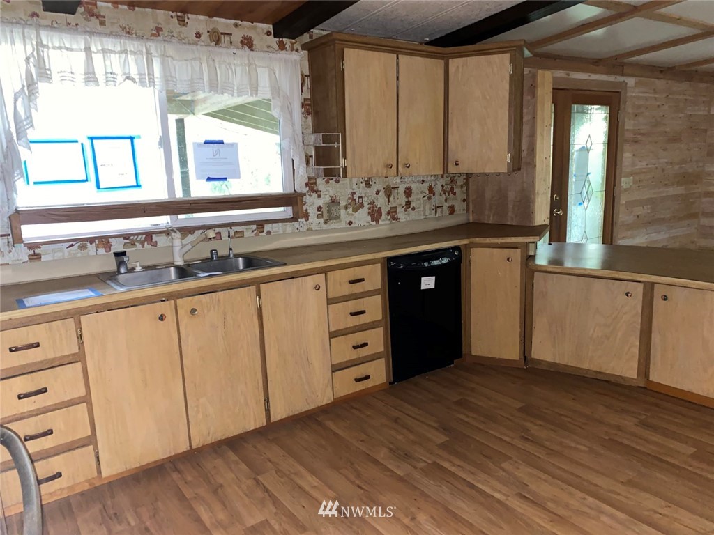 16984 Wood Road Bow, WA 98232 - Photo 4 of 40 Gallery Image 4