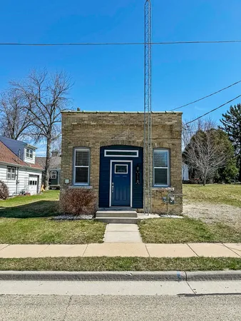 $145,000 | 118 Makenick Street, Fox Lake, WI 53933