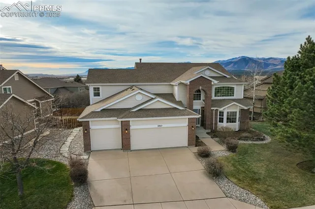$815,000 | 340 Fox Run Circle, Colorado Springs, CO 80921