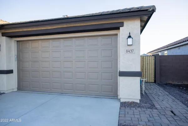 $2,699 | 8437 West Medlock Drive, Glendale, AZ 85305