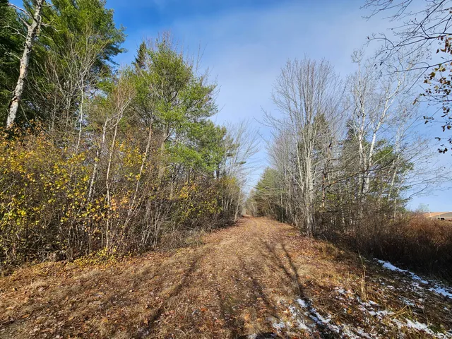 $279,000 | 1 Main Street, Palmyra, ME 04965