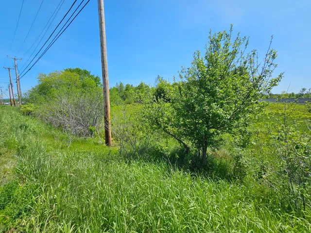 $279,000 | 1 Main Street, Palmyra, ME 04965