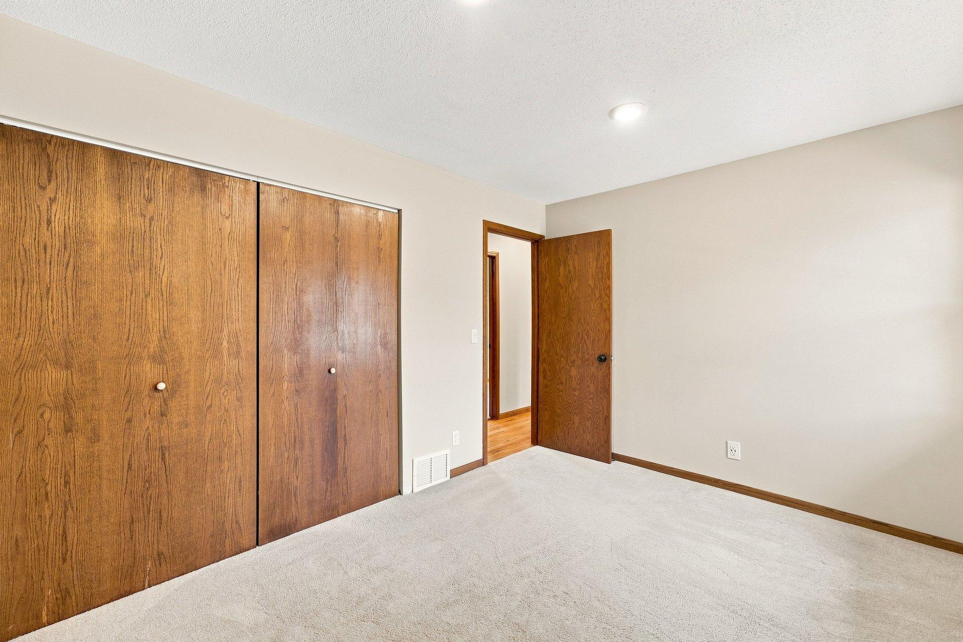 3996 Rahn Road Eagan, MN 55122 - Photo 34 of 63 Gallery Image 34