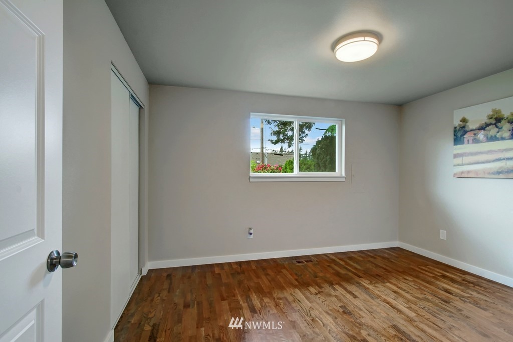 11012 148th Avenue Southeast Renton, WA 98059 - Photo 13 of 18 Gallery Image 13
