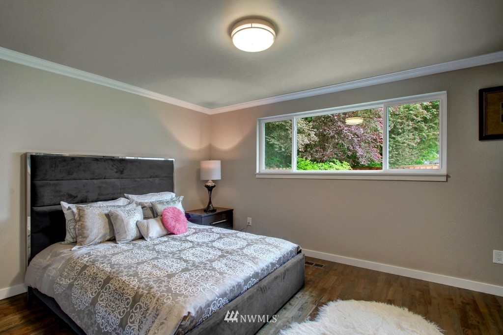 11012 148th Avenue Southeast Renton, WA 98059 - Photo 9 of 18 Gallery Image 9