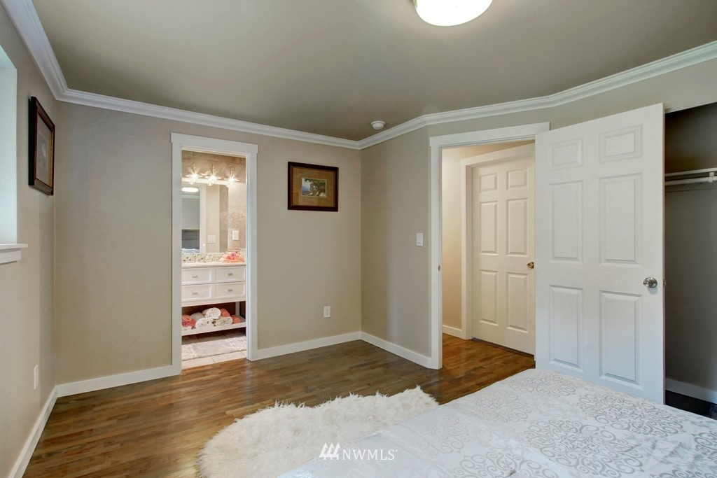 11012 148th Avenue Southeast Renton, WA 98059 - Photo 10 of 18 Gallery Image 10