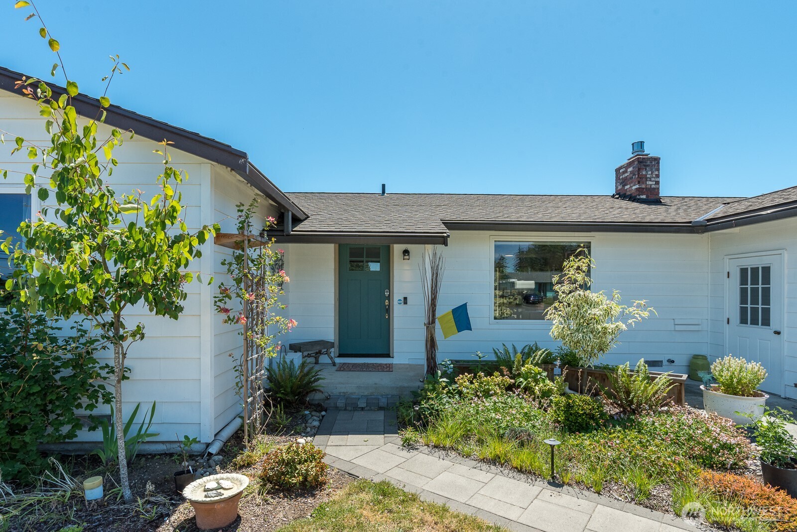 1603 25th Street Anacortes, WA 98221 - Photo 2 of 37