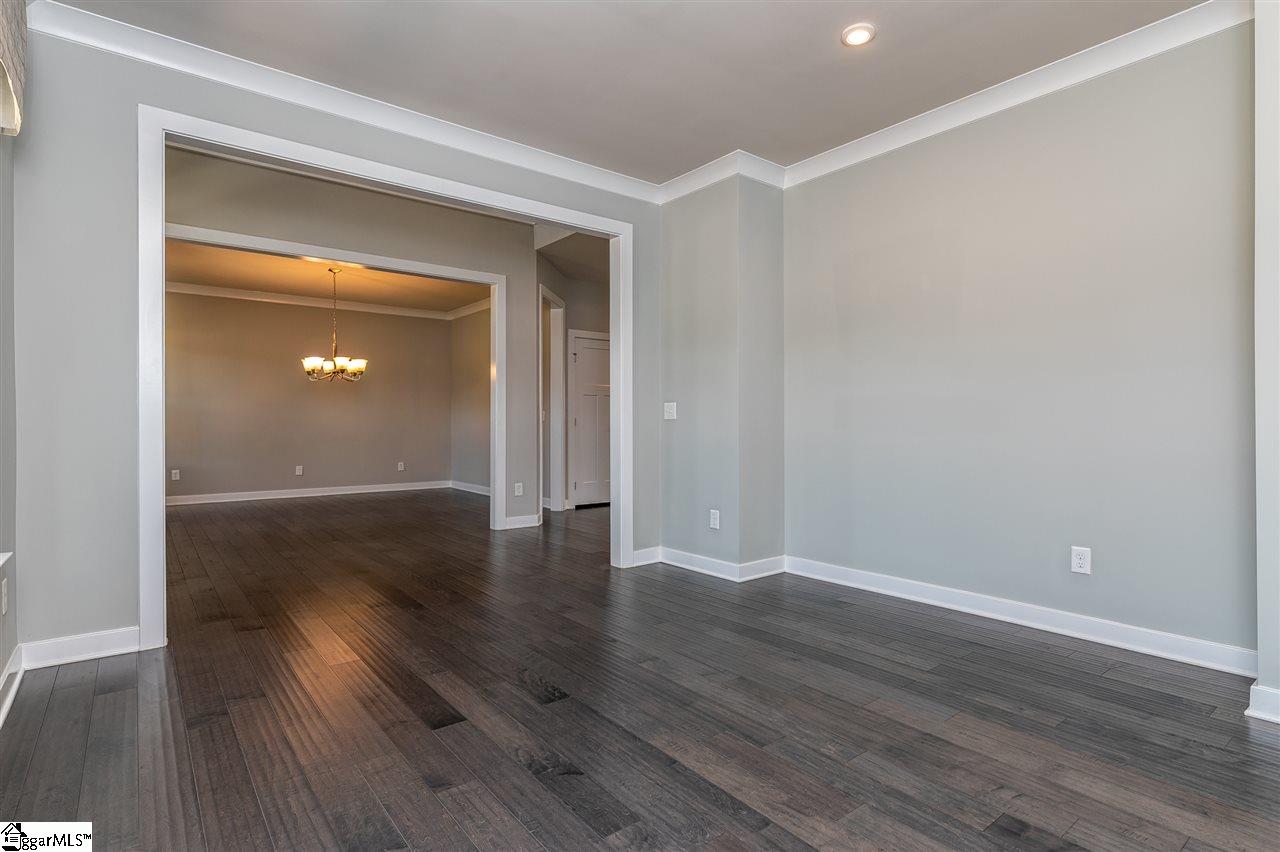 200 Edwin Ellis Drive Greer, SC 29651 - Photo 3 of 36 Gallery Image 3