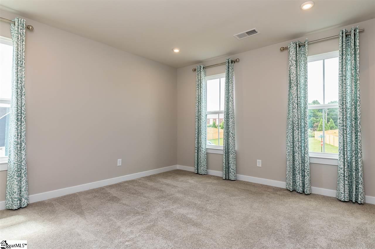 200 Edwin Ellis Drive Greer, SC 29651 - Photo 32 of 36 Gallery Image 32