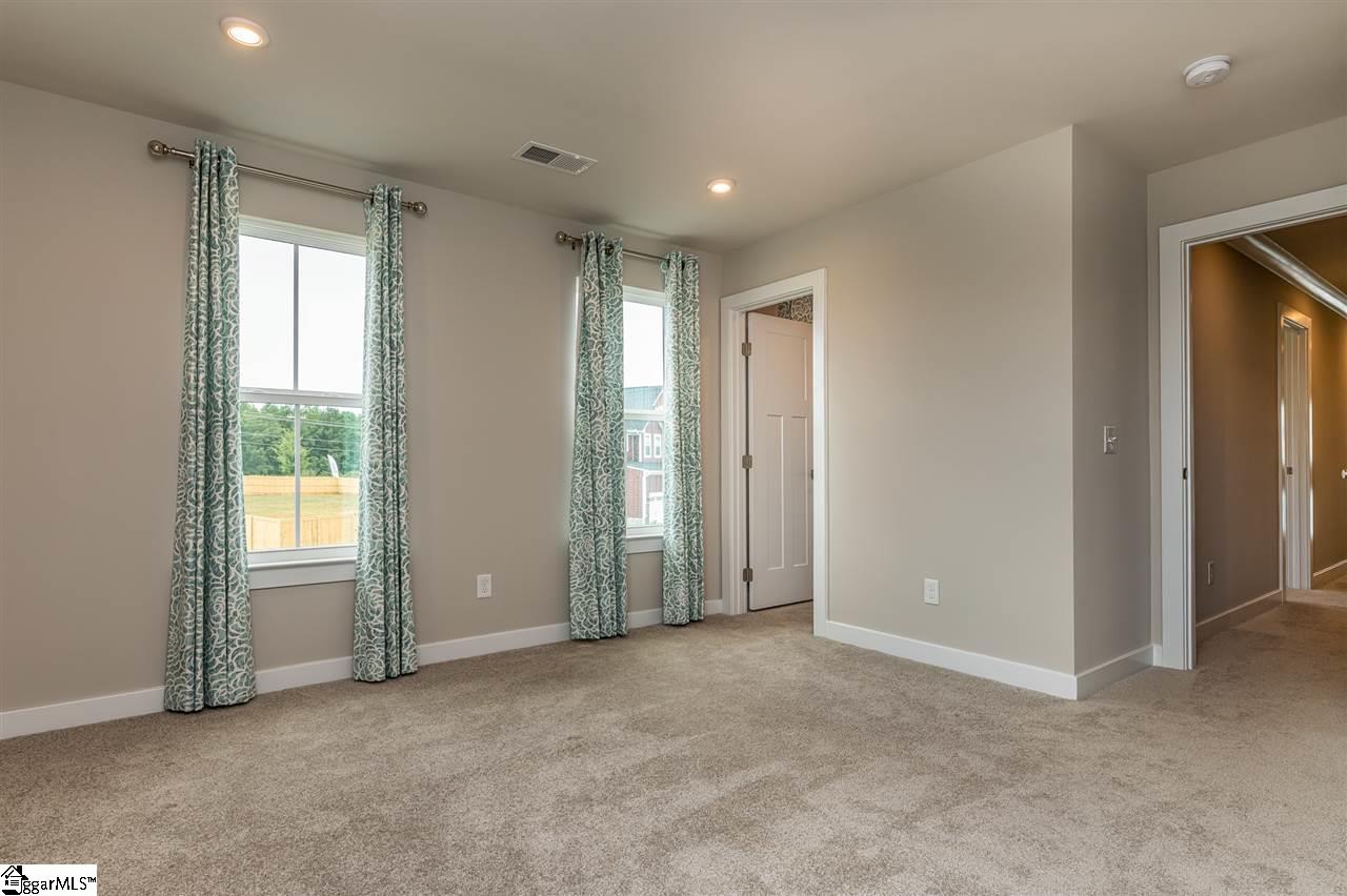 200 Edwin Ellis Drive Greer, SC 29651 - Photo 33 of 36 Gallery Image 33