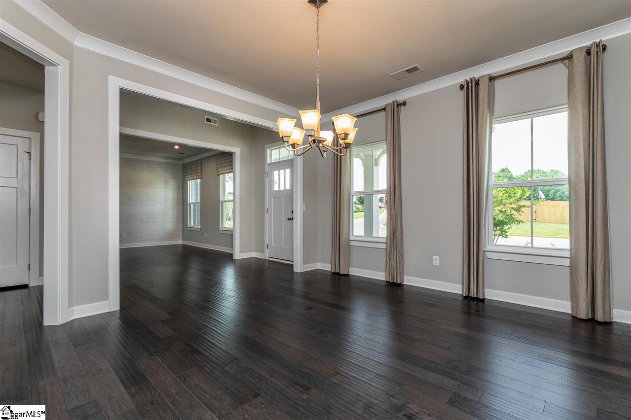 200 Edwin Ellis Drive Greer, SC 29651 - Photo 5 of 36 Gallery Image 5