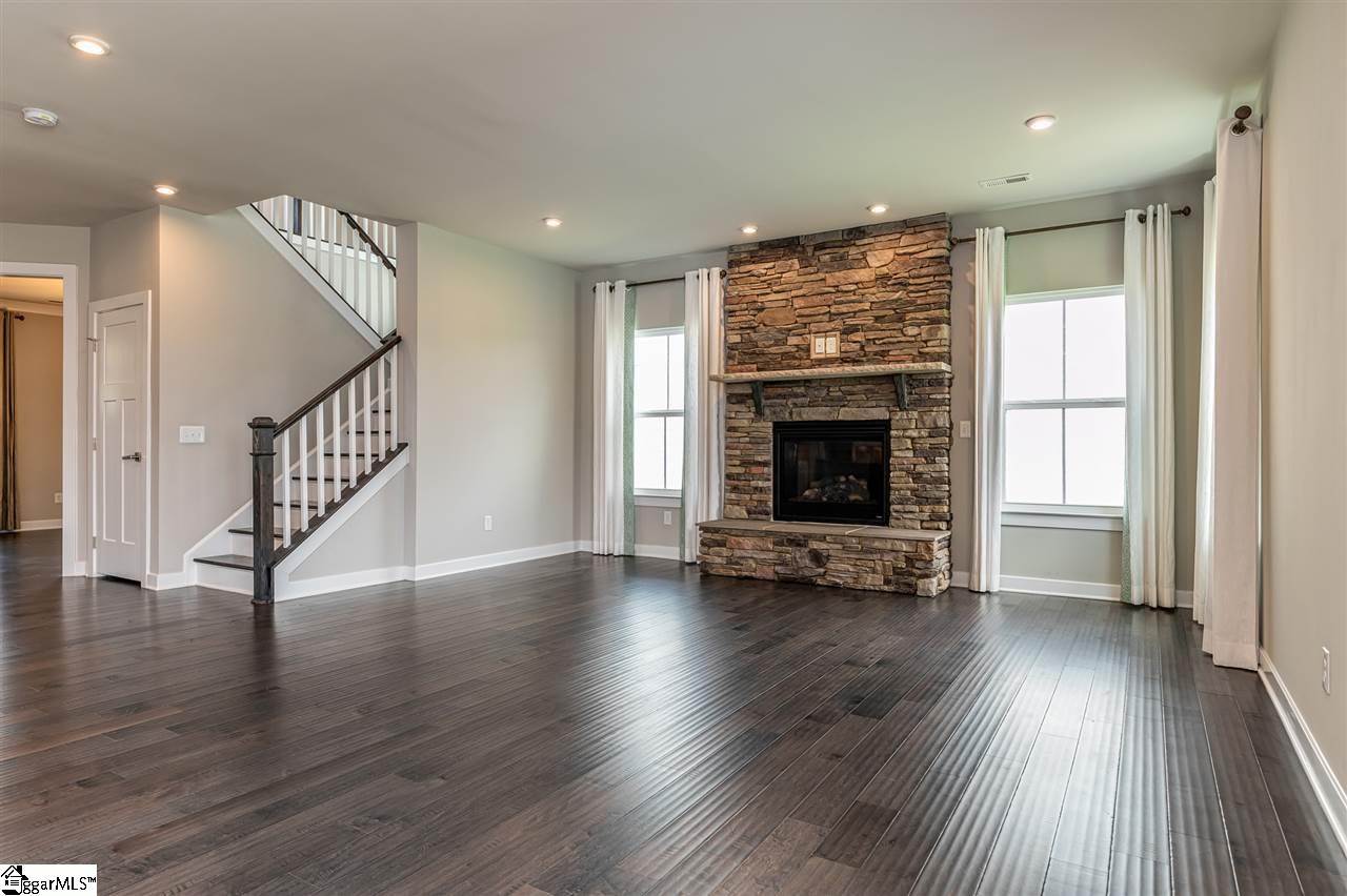 200 Edwin Ellis Drive Greer, SC 29651 - Photo 9 of 36 Gallery Image 9
