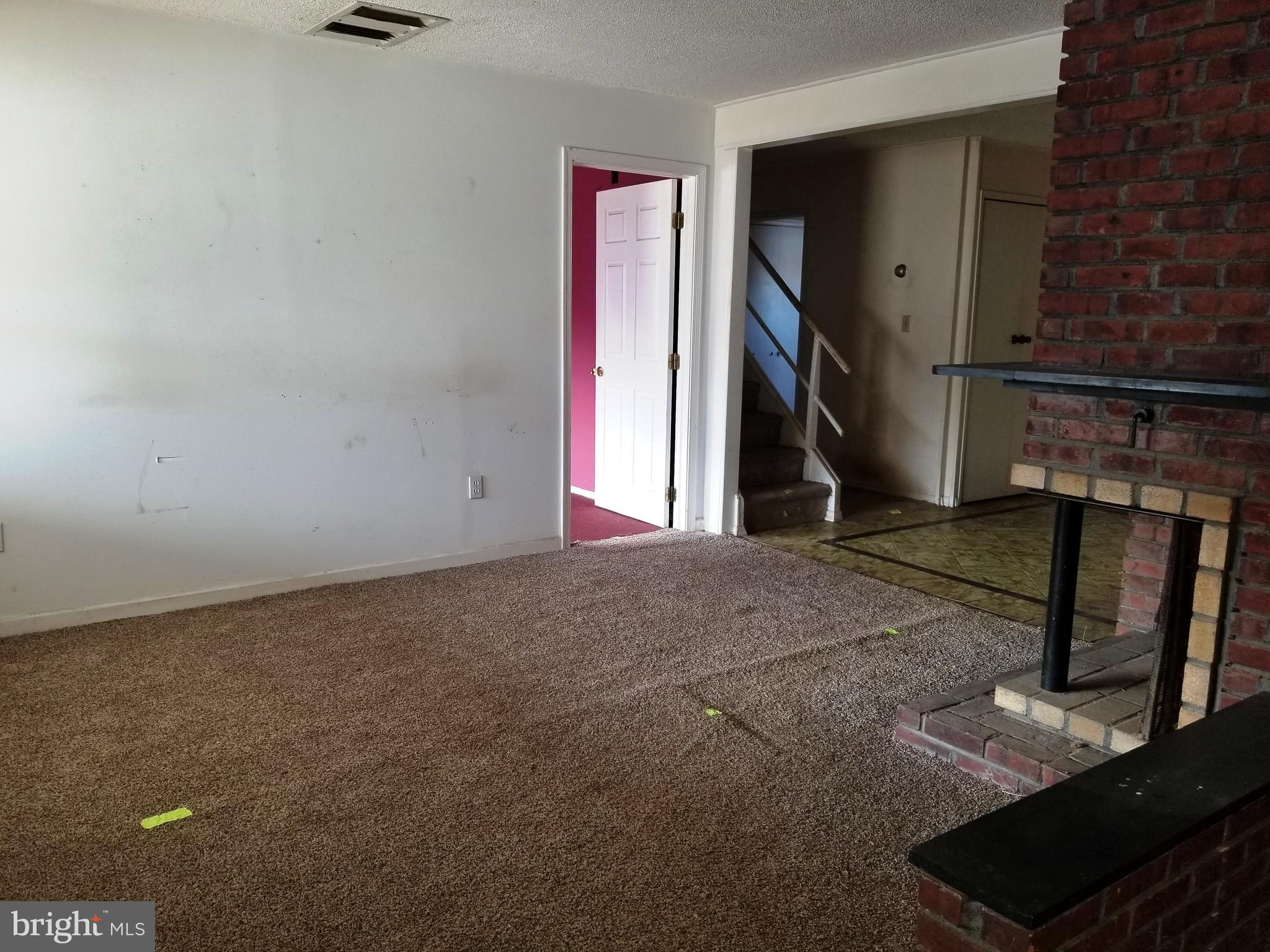 2 Silverbell Road Levittown, PA 19056 - Photo 5 of 39 Gallery Image 5