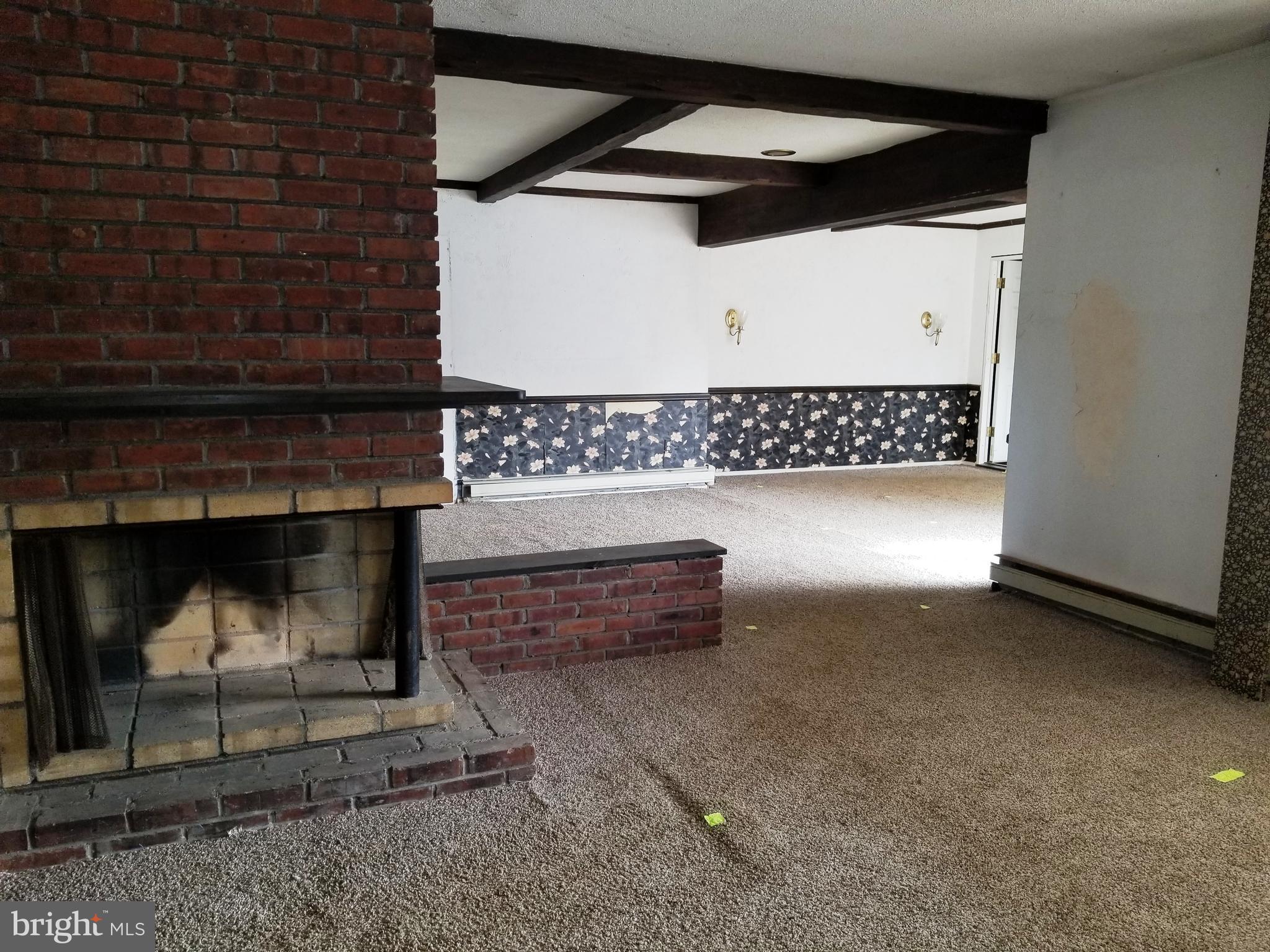 2 Silverbell Road Levittown, PA 19056 - Photo 7 of 39 Gallery Image 7