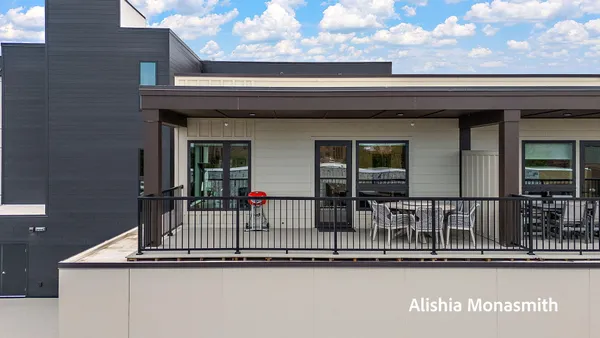 $649,900 | 300 Washington Avenue, Unit 1, Grand Haven, MI 49417