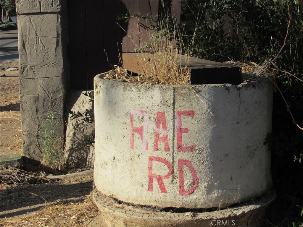 22114 Rae Drive Nuevo, CA 92567 - Photo 2 of 8 Corner of Ramona and Rae Dr.