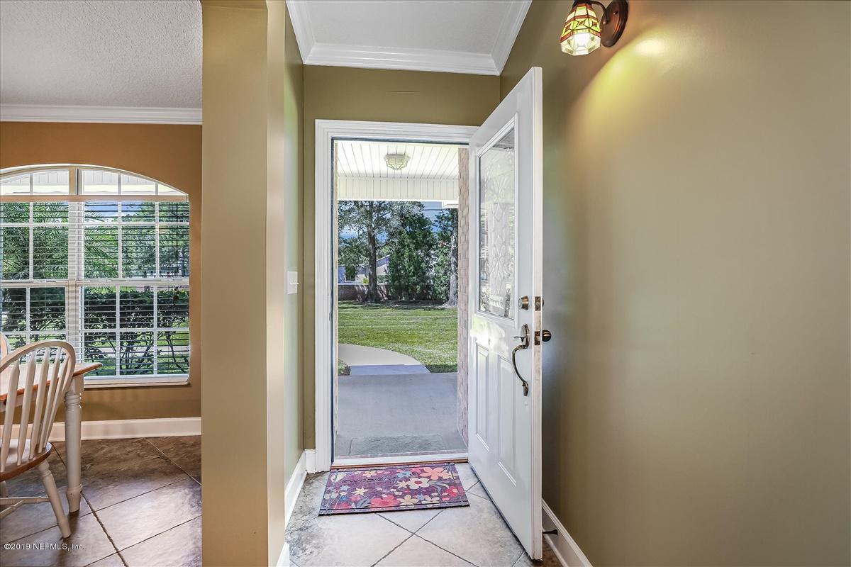 02-Foyer