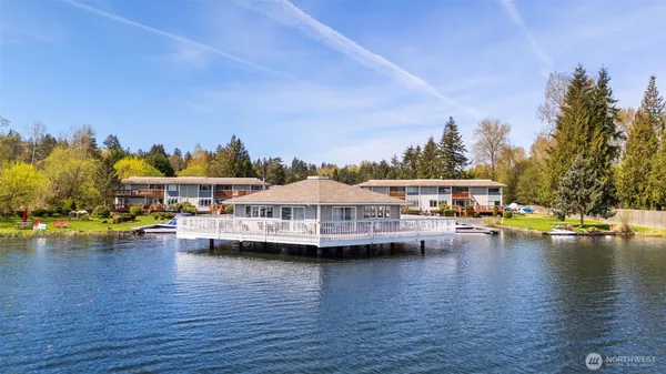 $455,000 | 17302 Northeast 45th Street, Unit 101, Redmond, WA 98052