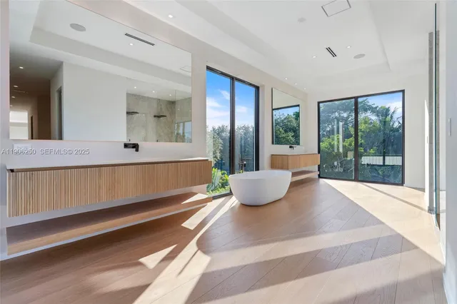 $17,000,000 | 9400 Southwest 60th Court, Pinecrest, FL 33156