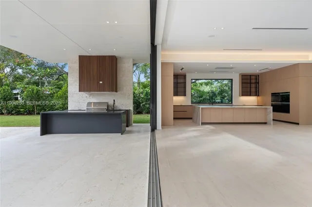 $17,000,000 | 9400 Southwest 60th Court, Pinecrest, FL 33156