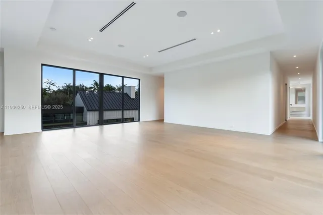 $17,000,000 | 9400 Southwest 60th Court, Pinecrest, FL 33156