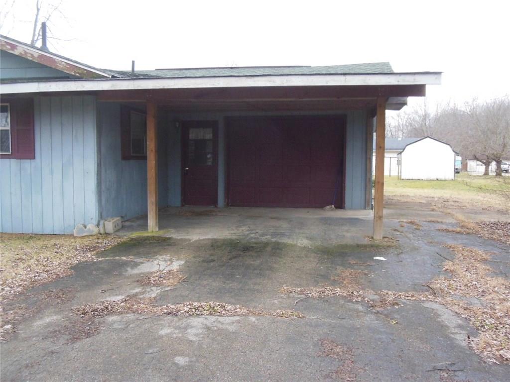 9924 South Randall Road Columbus, IN 47201 - Photo 3 of 17 Gallery Image 3