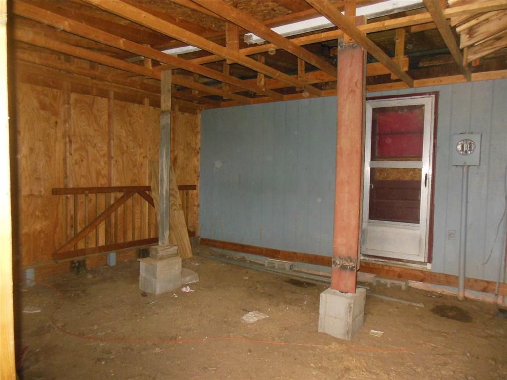 9924 South Randall Road Columbus, IN 47201 - Photo 6 of 17 Gallery Image 6