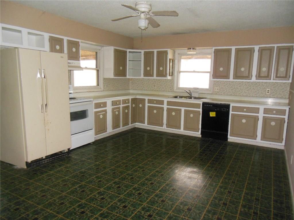 9924 South Randall Road Columbus, IN 47201 - Photo 9 of 17 Gallery Image 9